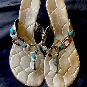 Cole Haan size 8 silver with turquoise stones